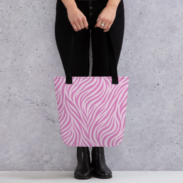 Zebra Flow Statement Tote